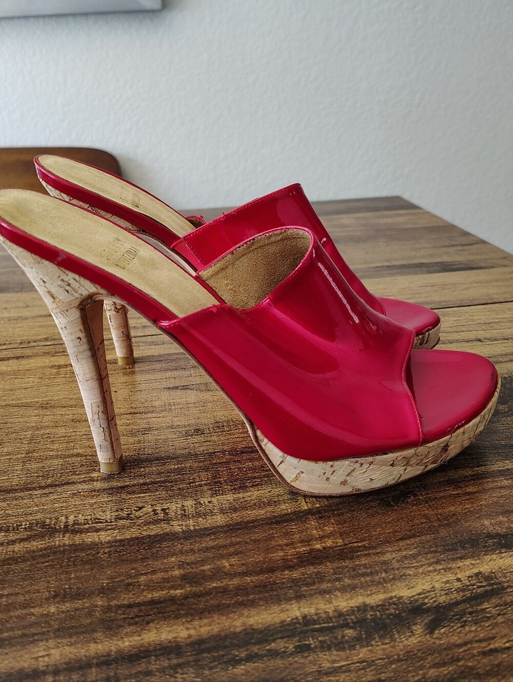 Stuart Weitzman Red Patent Leather Cork Peep Toe Sandals Sz 8